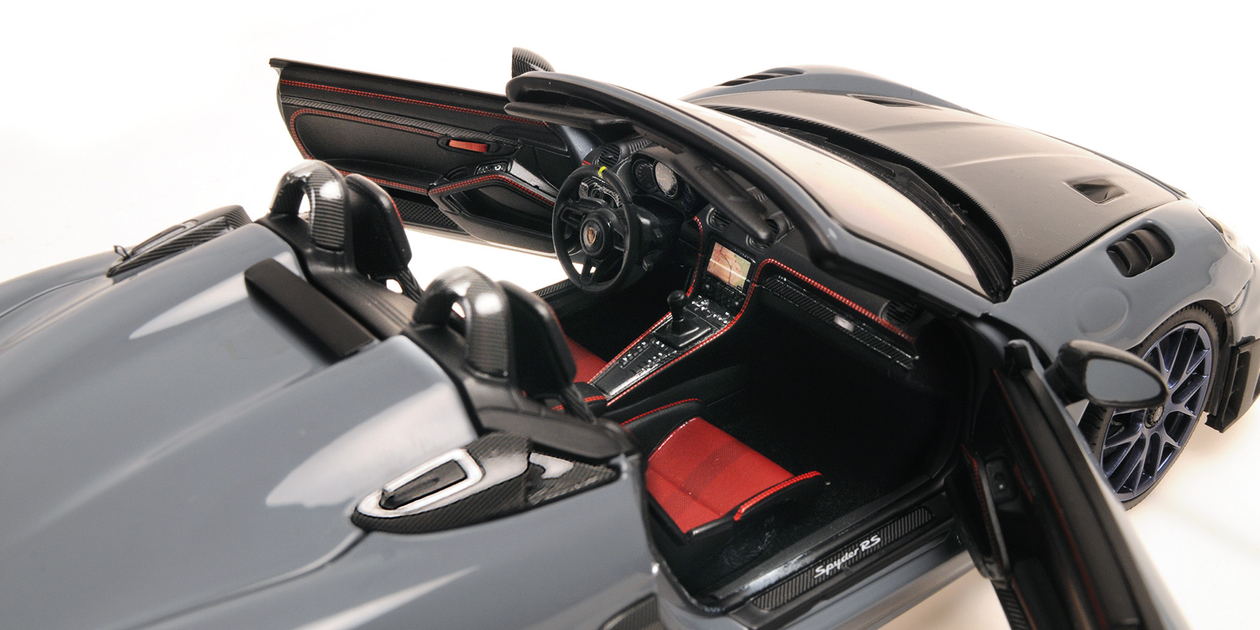 PORSCHE SPYDER RS - 2024 - GREY W/ WEISSACH PACKAGE