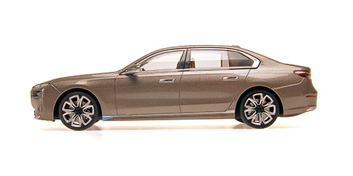 BMW I7 - 2023 - GREY METALLIC