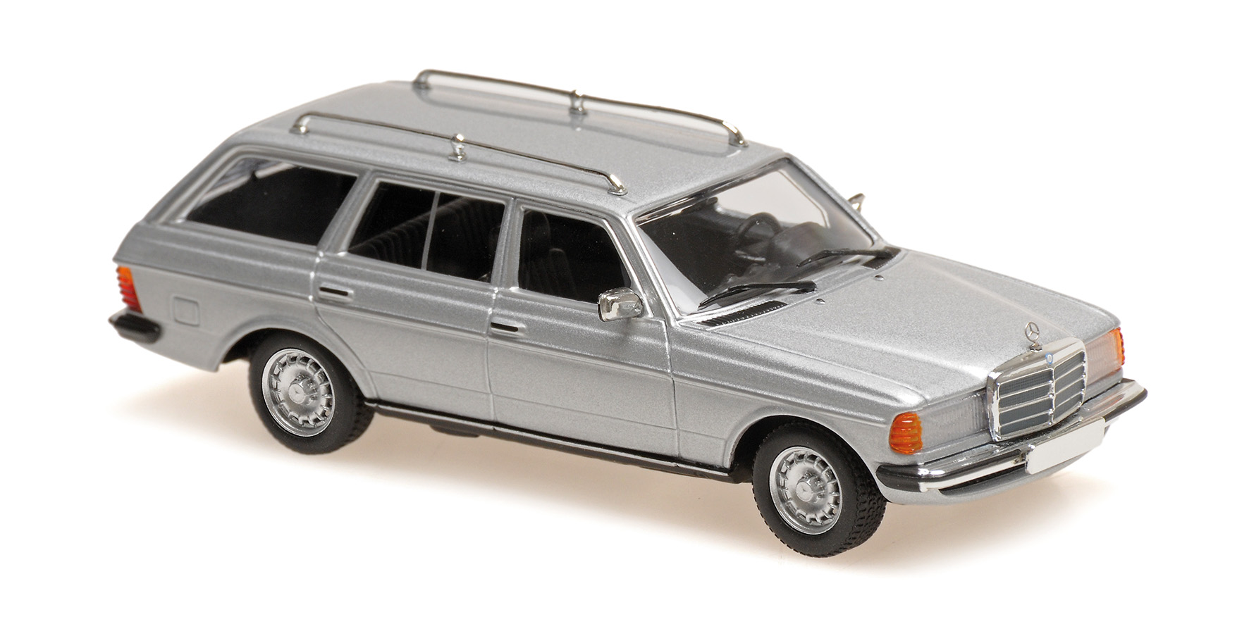 MERCEDES-BENZ (W123) 230TE - 1982 - SILVER