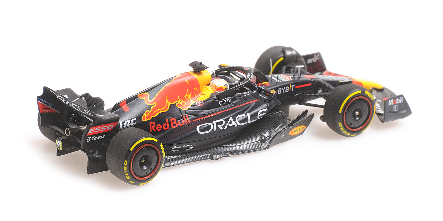 ORACLE RED BULL RACING RB18 - MAX VERSTAPPEN - WINNER SAUDI ARABIAN GP 2022