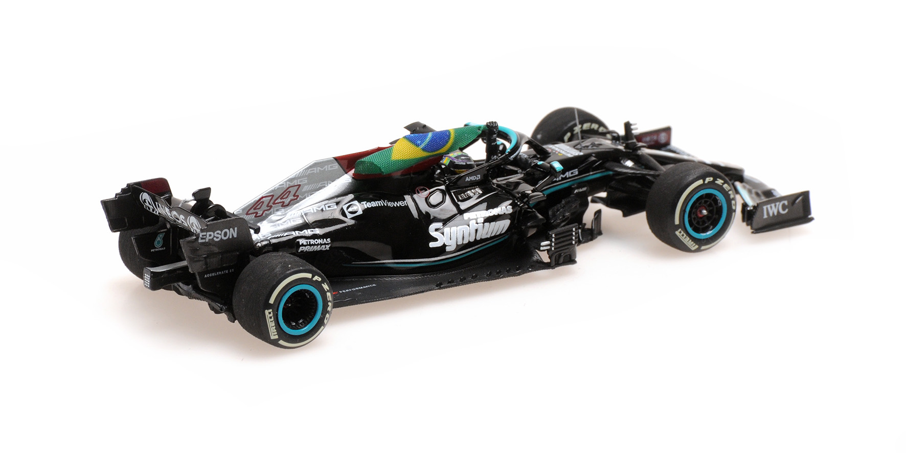 MERCEDES-AMG PETRONAS FORMULA ONE TEAM W12 E PERFORMANCE - HAMILTON - 1ST BRAZILIAN GP 2021 W/FLAG
