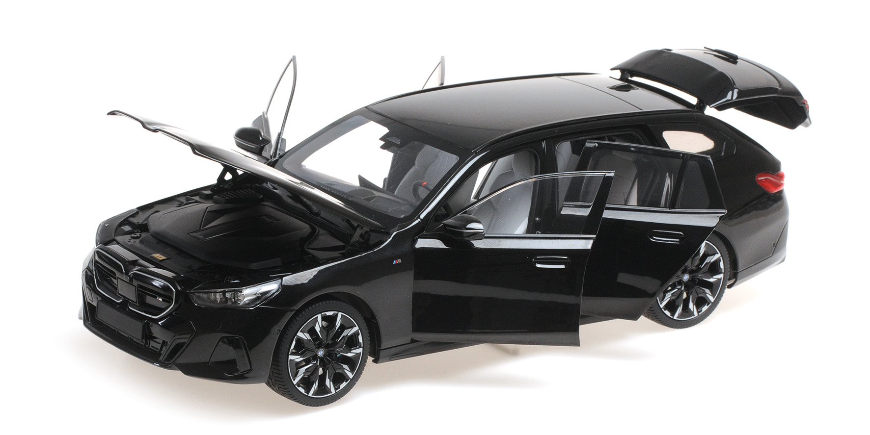 BMW i5 M60 TOURING - 2024 - BLACK METALLIC