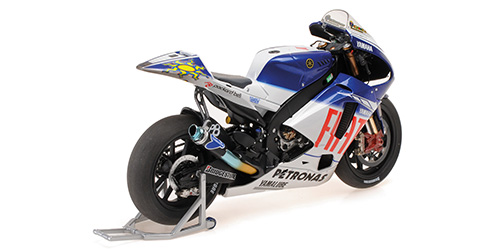 YAMAHA YZR-M1 - TEAM FIAT YAMAHA - VALENTINO ROSSI - WORLD CHAMPION MOTOGP 2009 - DIRTY VERSION