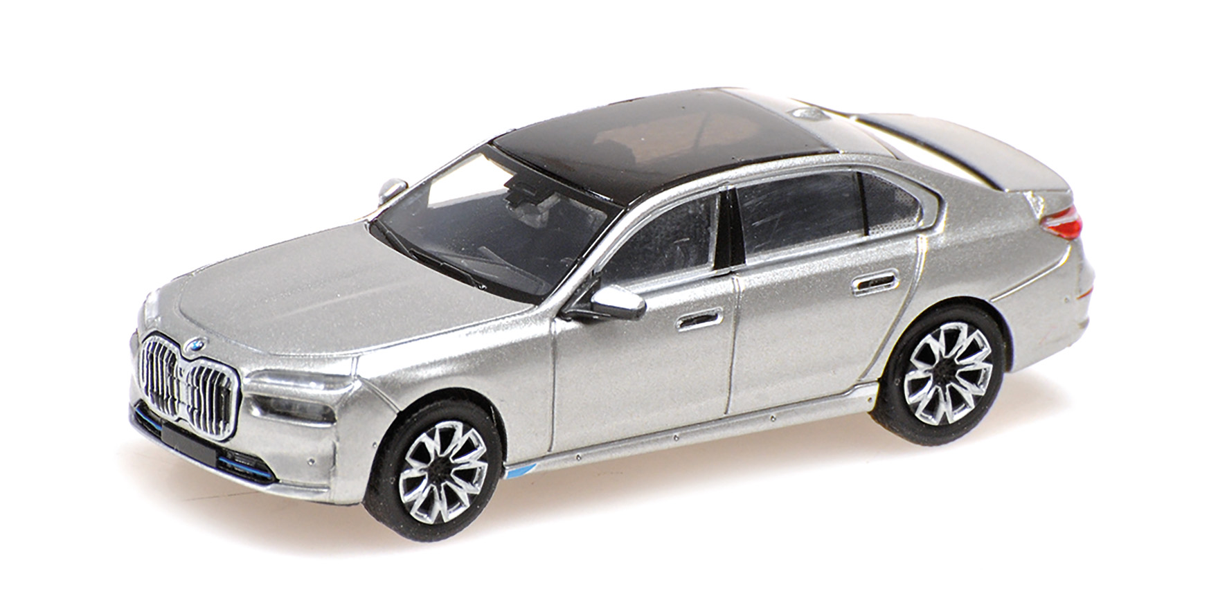 BMW I7 - 2023 - SILVER