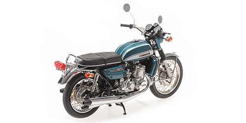 SUZUKI GT 750 - 1972 - GREEN