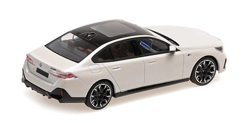 BMW I5 - 2024 - WHITE METALLIC