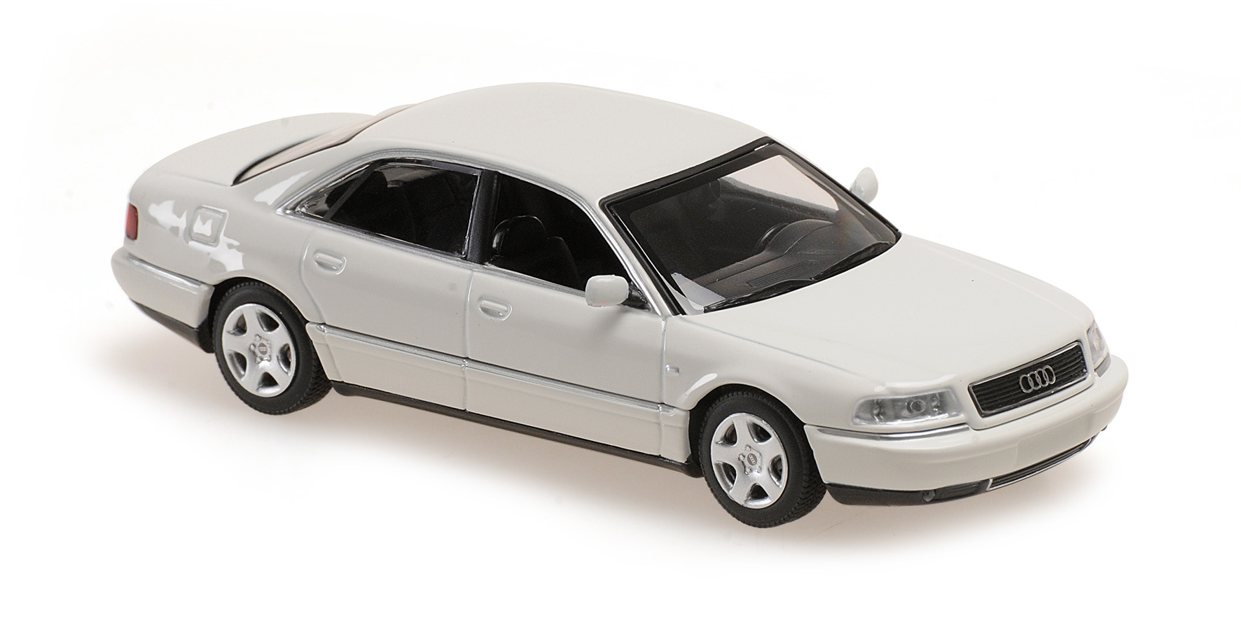 AUDI A8 - 1999 - WHITE
