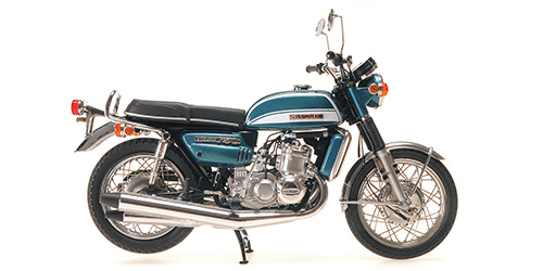 SUZUKI GT 750 - 1972 - GREEN