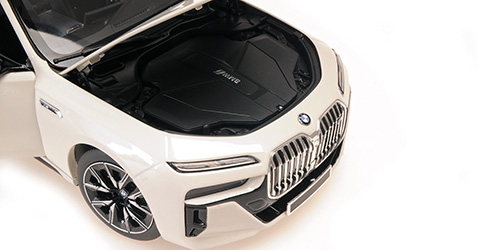 BMW i7 M70 (G70) - 2024 - WHITE METALLIC
